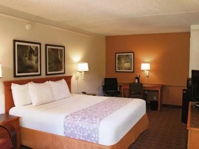 Baymont By Wyndham Houston La Porte Εξωτερικό φωτογραφία