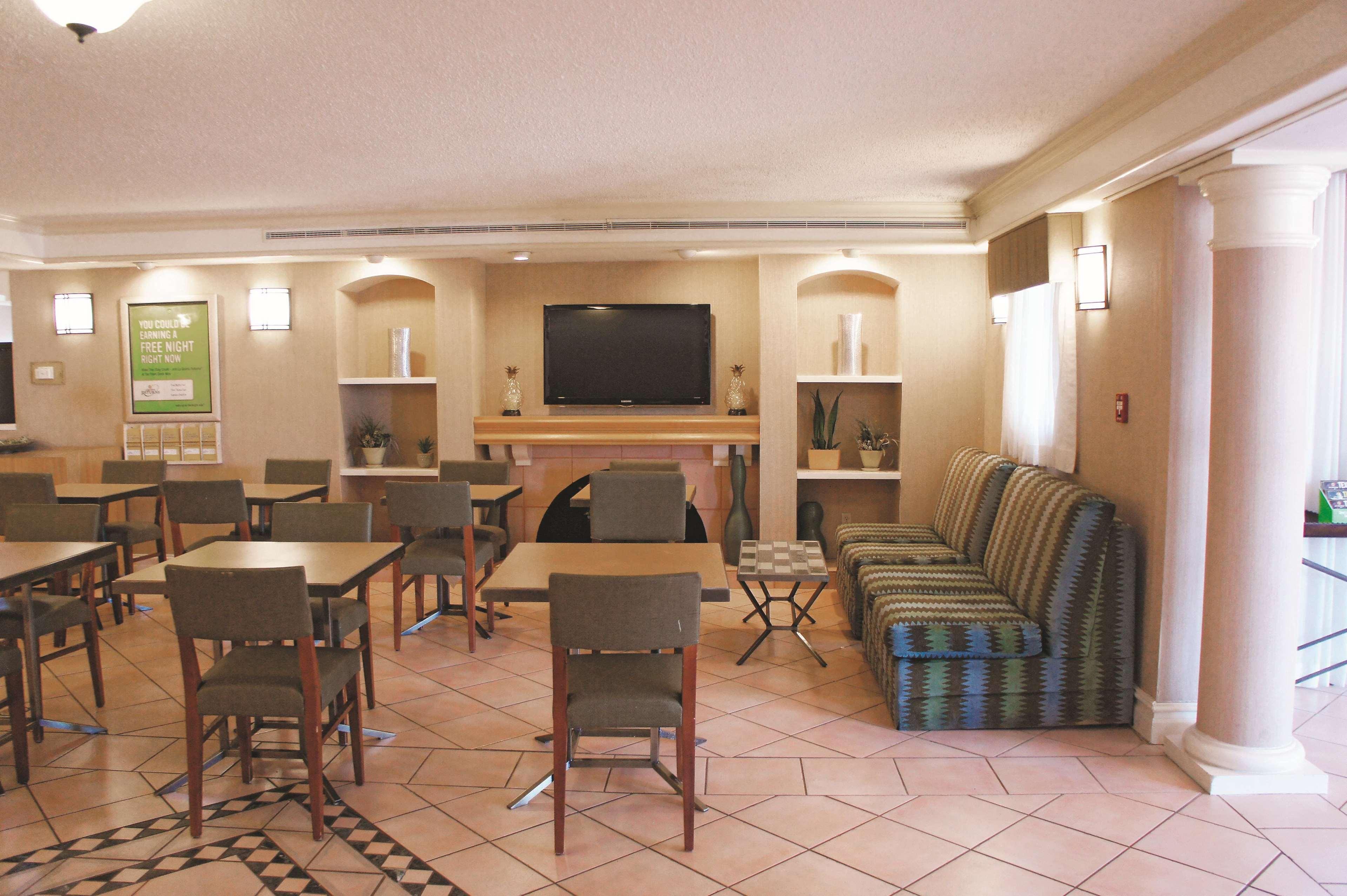 Baymont By Wyndham Houston La Porte Εξωτερικό φωτογραφία